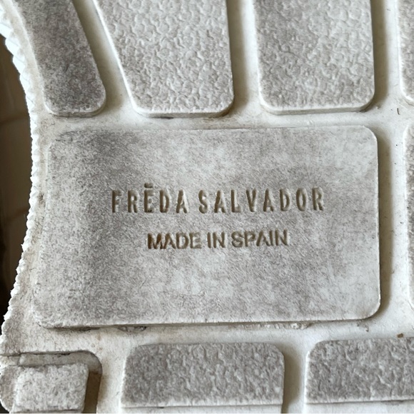 Freda Salvador Mikey Croc Embossed Leather Sneakers Neutral Combo Size 10 - Picture 9 of 13